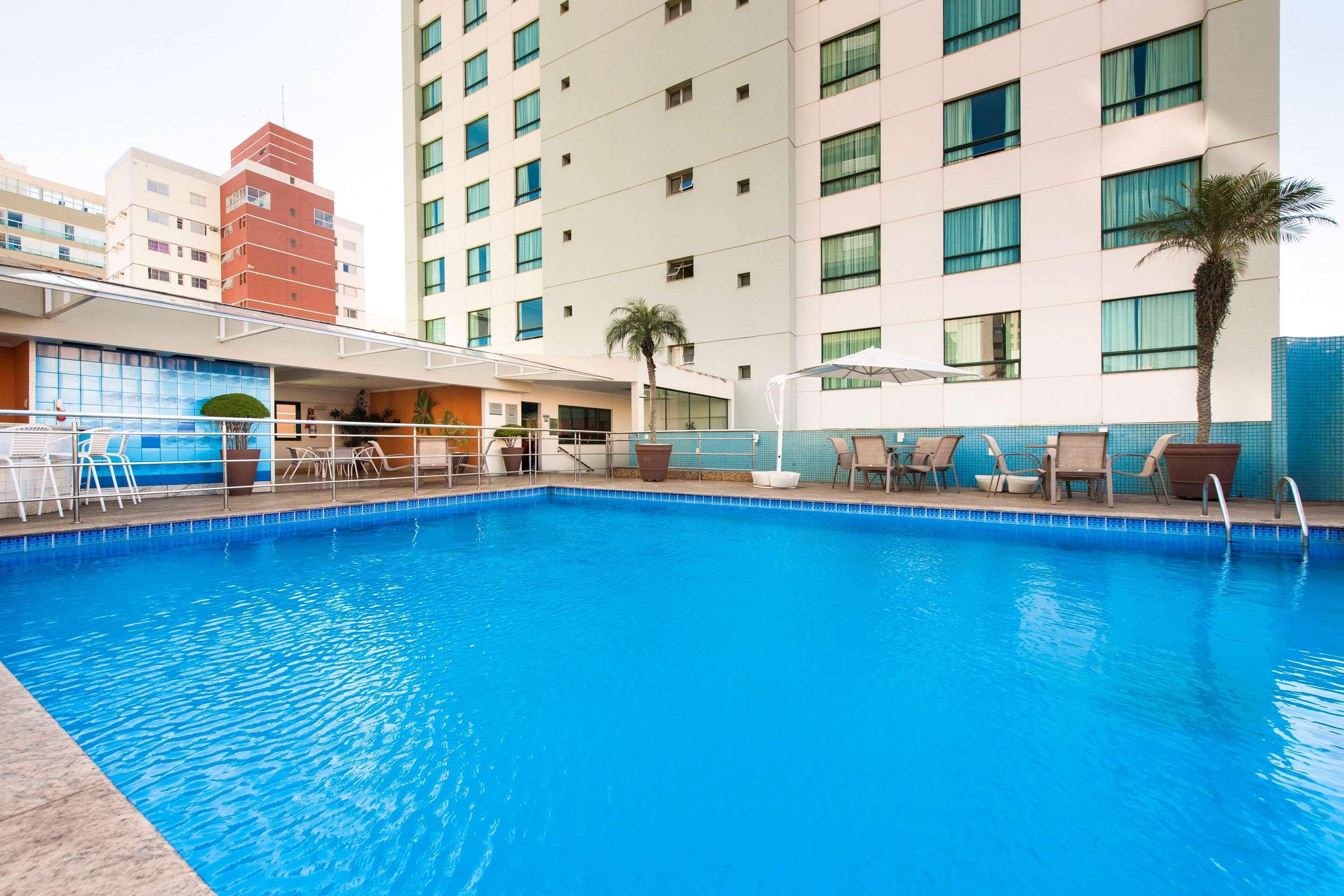 Comfort Suites Vitória Екстериор снимка