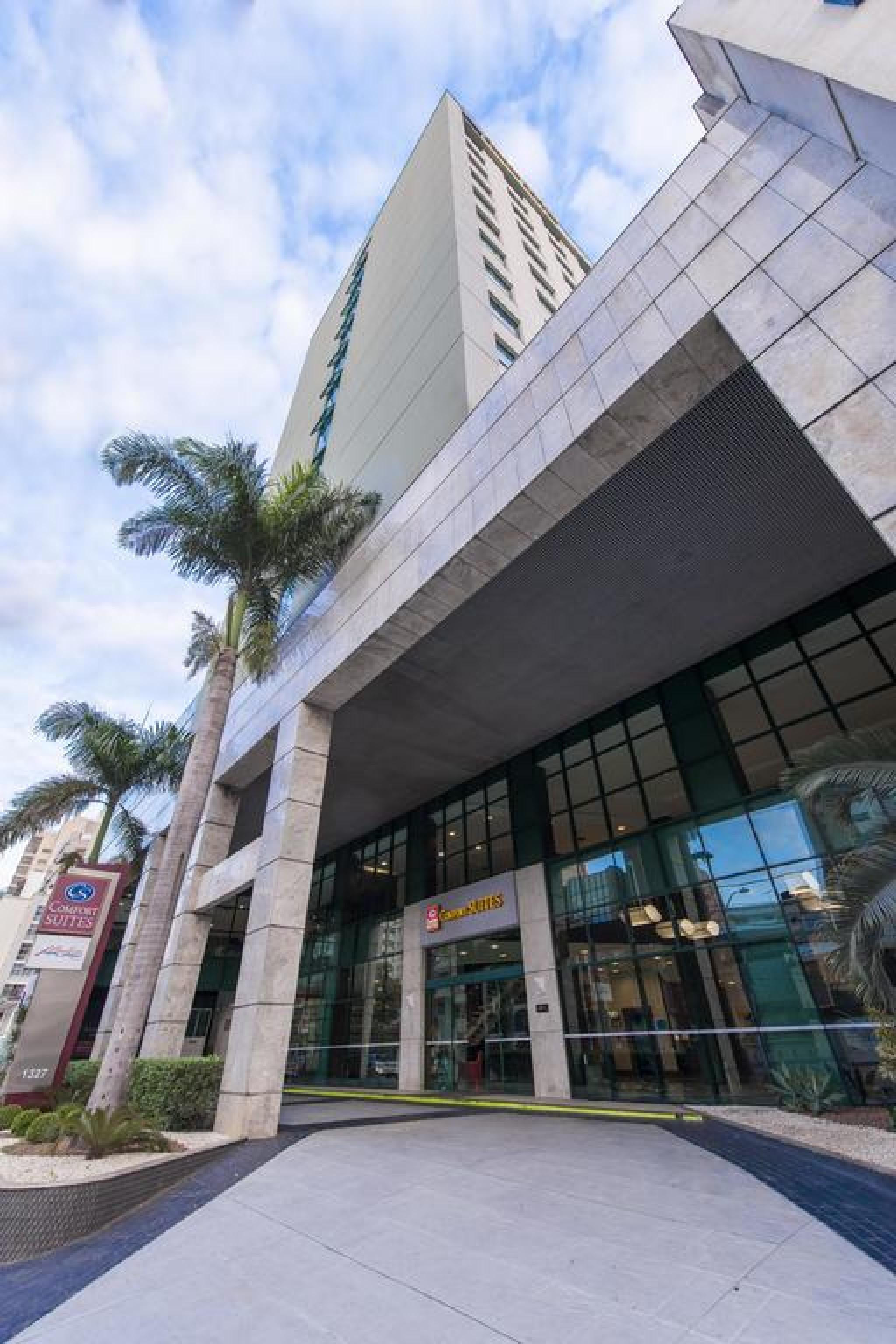 Comfort Suites Vitória Екстериор снимка
